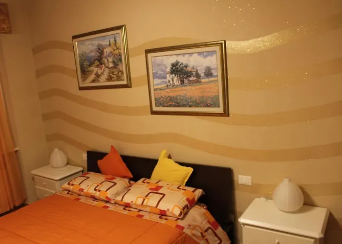 D.e.m. لا سبيتسْيا